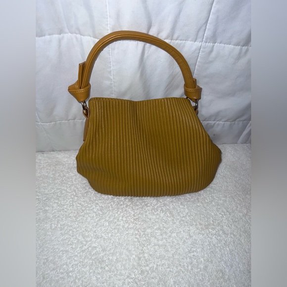 Burnt Yellow Bucket Bag BRAND NEW - Picture 2 of 6